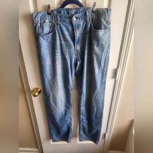 Men's Light Blue Jeans